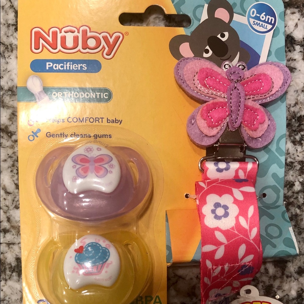 Nuby 2 Piece Pacifier Set with pacifier clip